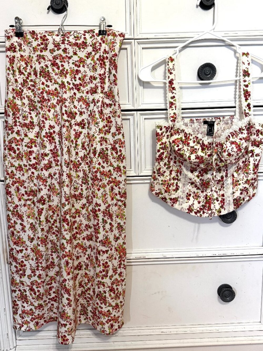 Forever 21 two-piece skirt set - Size Medium - floral